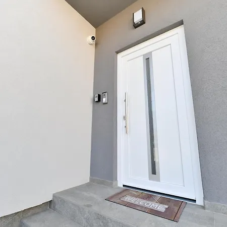 Punta Sole Apartman *