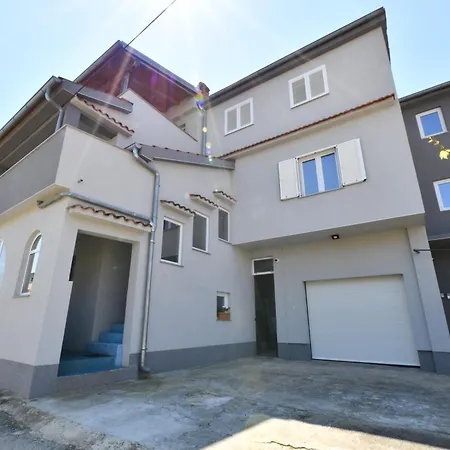 Punta Sole Apartman *